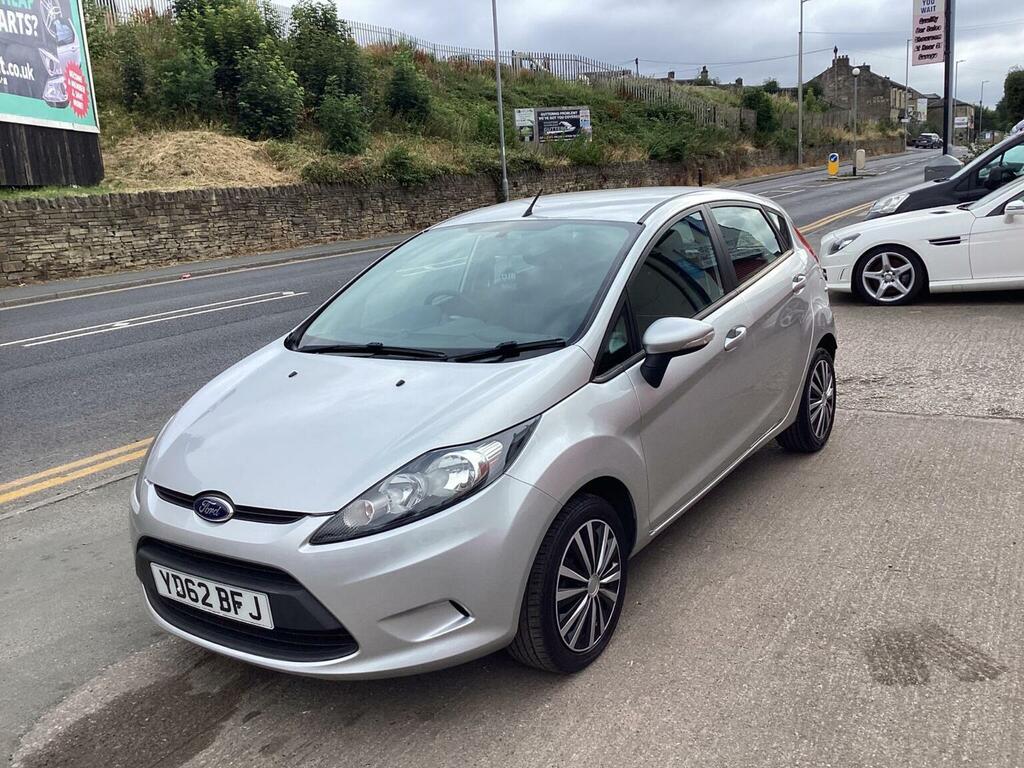 Ford Fiesta 1.25 Edge Silver #2