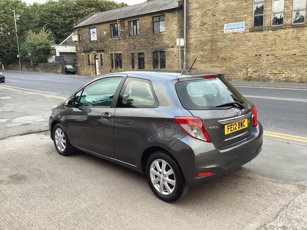 Toyota Yaris 1.33 Dual Vvt-i Tr Euro 5 201212 Grey #4