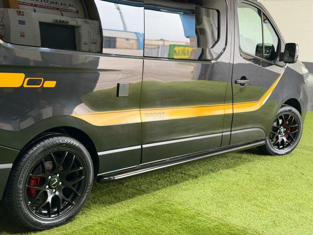 Renault Trafic Wav Wheelchair Access Vehicle 5 Seats Lwb L2h1 7K Grey #59