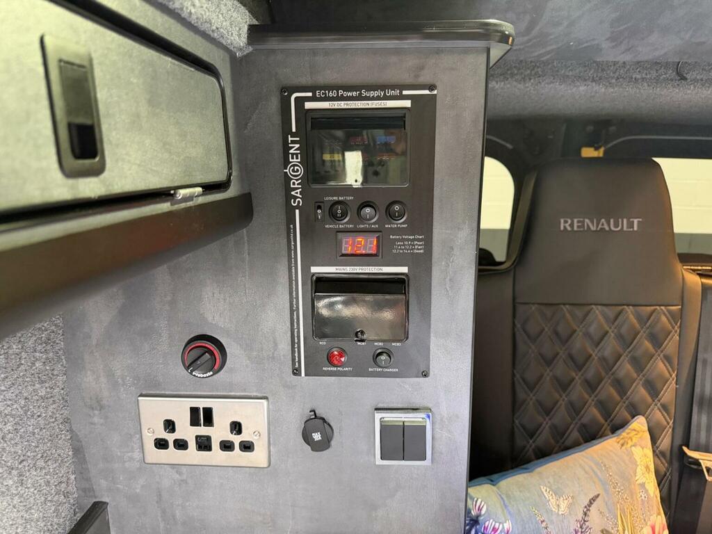 Renault Trafic Wav Wheelchair Access Vehicle 5 Seats Lwb L2h1 7K Grey #17