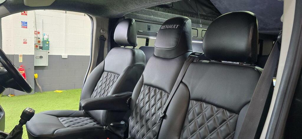 Renault Trafic Wav Wheelchair Access Vehicle 5 Seats Lwb L2h1 7K Grey #62