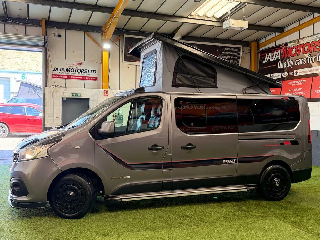 Renault Trafic Mpv White #45