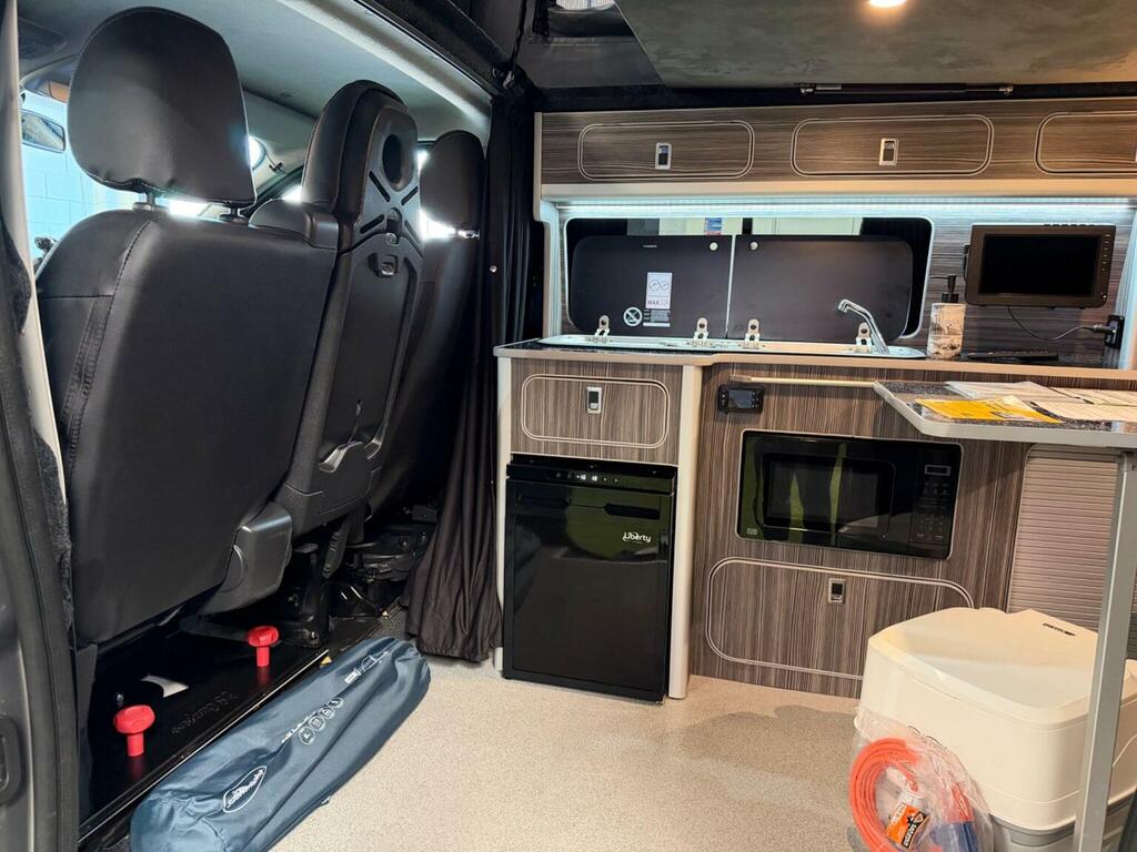 Renault Trafic Campervan 201616 Grey #5