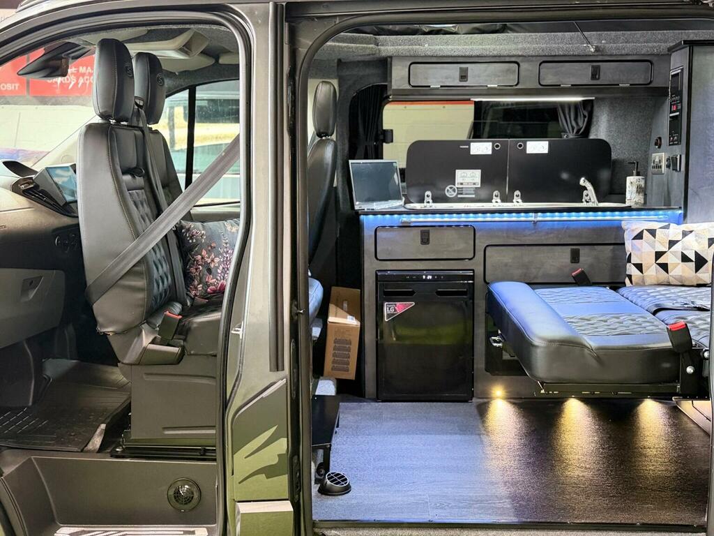 Ford Transit Custom 2.0 Tdci 130Ps Low Roof Dcab Limited Van Grey #44