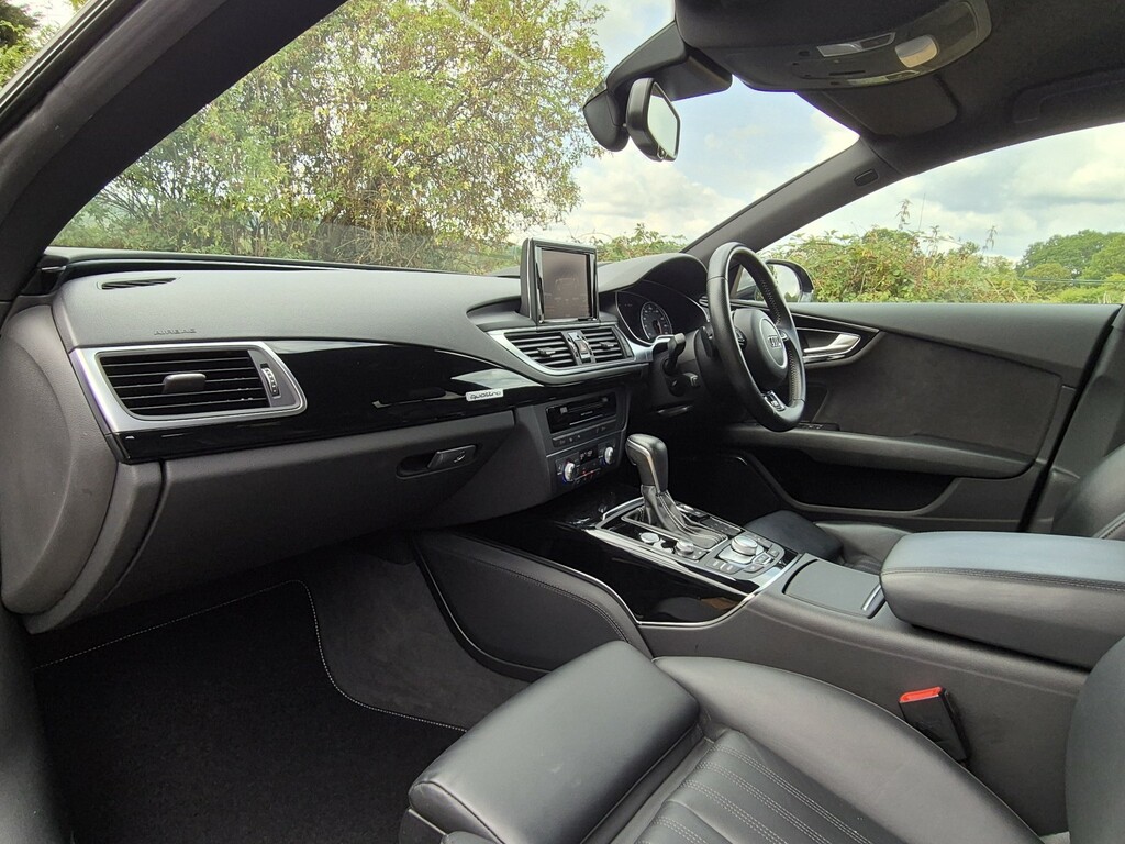 Audi A7 3.0 Tdi V6 Black Edition Black #3