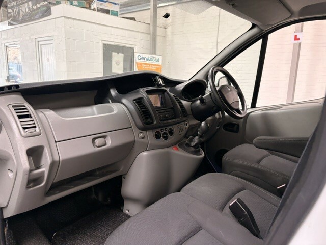 Renault Trafic 2.0 Td Dci Sl27 Sport Wheelchair Access Vehicle Grey #9