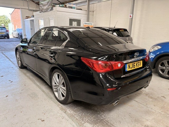 Infiniti Q50 Saloon 2.2 D Sport 2016 Black #3