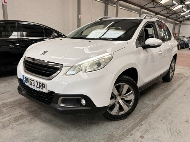 Peugeot 2008 1.2 Vti Active White #2