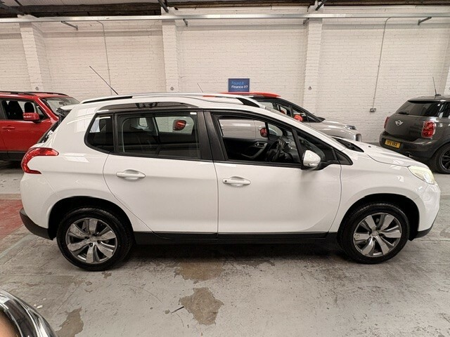 Peugeot 2008 1.2 Vti Active White #6