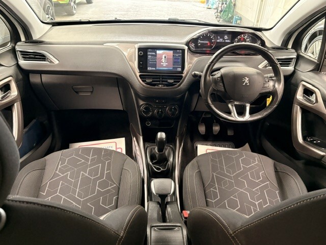 Peugeot 2008 Allure E-hdi  #32