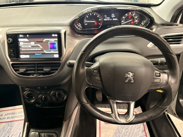 Peugeot 2008 Allure E-hdi  #20