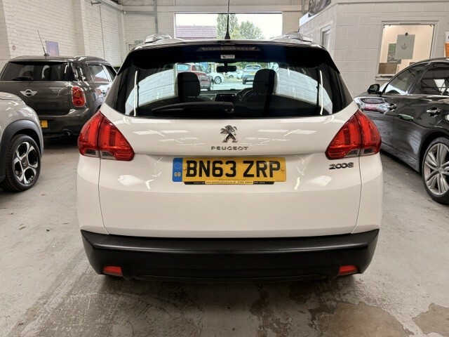 Peugeot 2008 Allure E-hdi  #8
