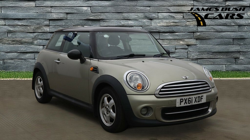 Mini Hatch 1.6 Cooper D Hatch Silver