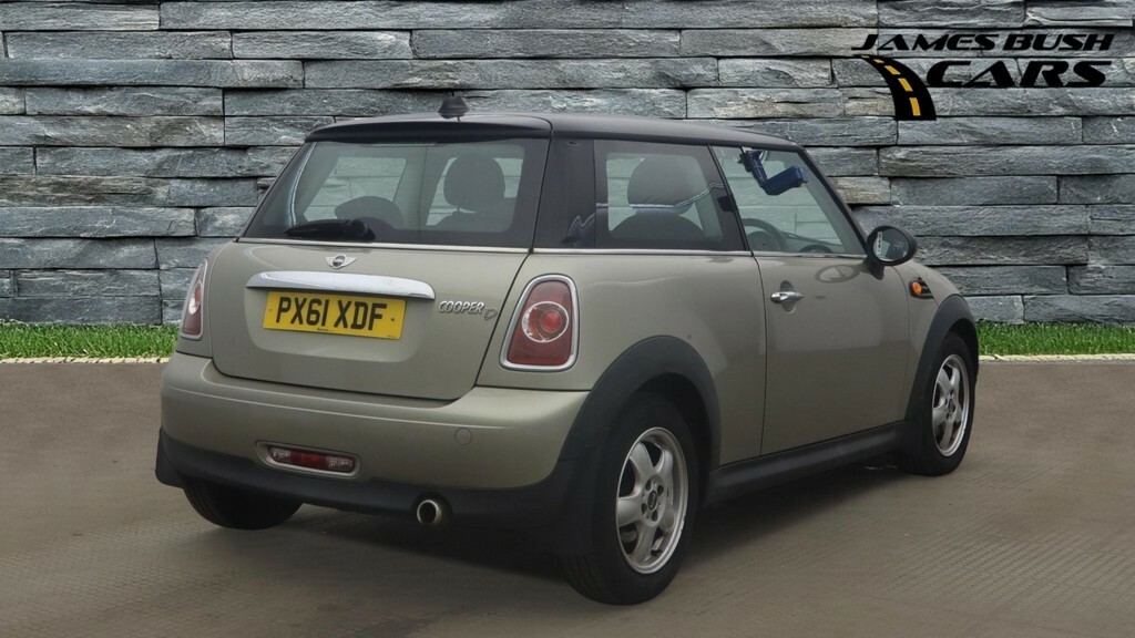 Mini Hatch 1.6 Cooper D Hatch Silver #4