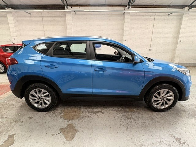 Hyundai Tucson Suv 1.7 Crdi Blue Drive Se Nav 2015 PX65ZCV Blue #6