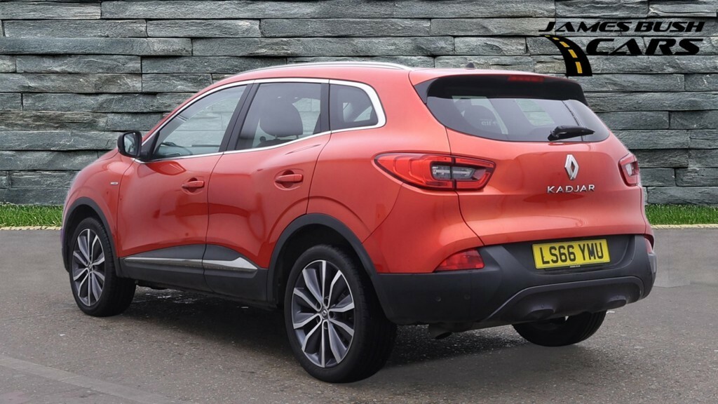 Renault Kadjar 1.6 Signature Nav Dci 130 2Wd Red #3