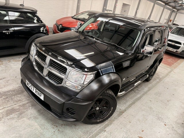 Dodge Nitro Se Black #9
