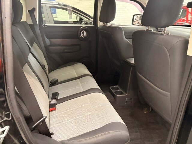 Dodge Nitro Se Black #26
