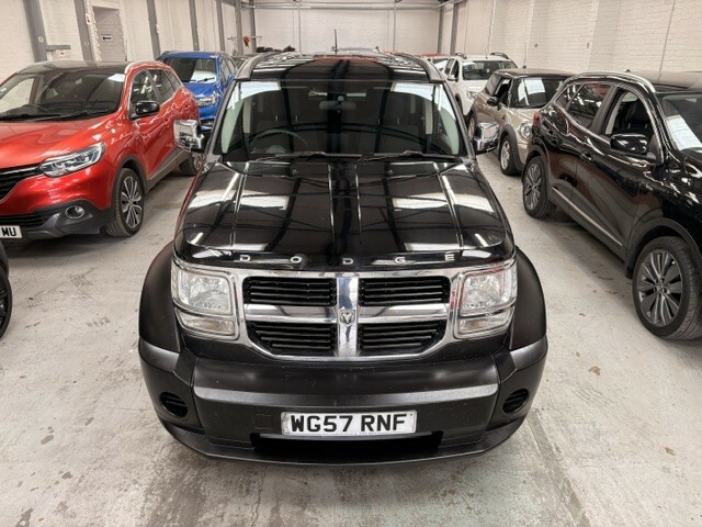 Dodge Nitro Se Black #8