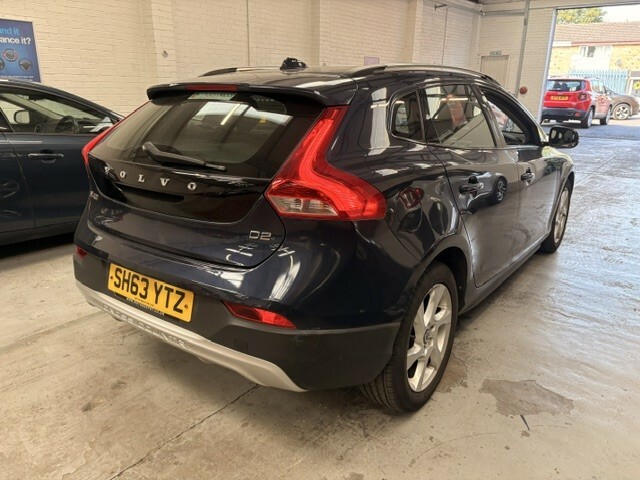 Volvo V40 Cross Country Hatchback 1.6 D2 Lux 2014 Blue #4