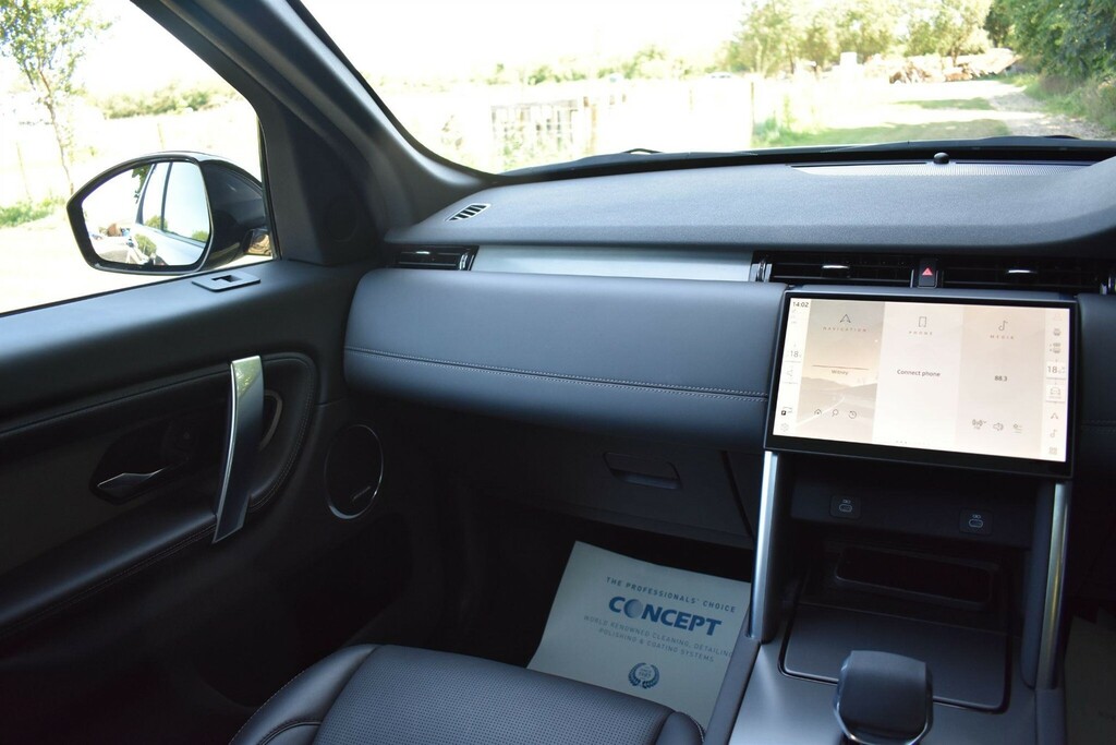 Land Rover Discovery Sport 1.5 P270e Dynamic Hse Grey #24