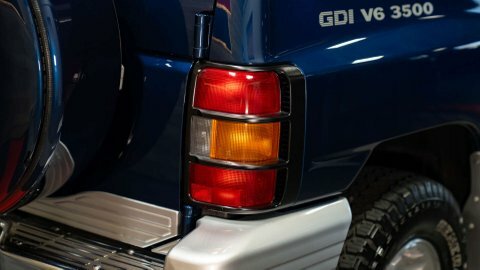 Mitsubishi Shogun Diesel Silver #26