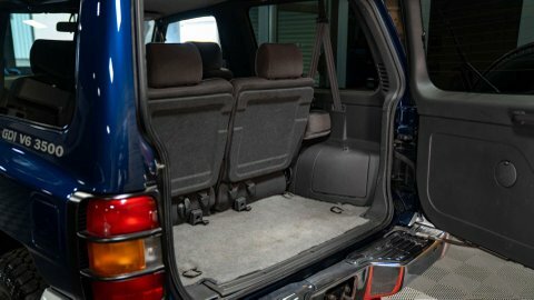 Mitsubishi Shogun Diesel Silver #21