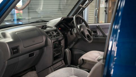 Mitsubishi Shogun Diesel Silver #7