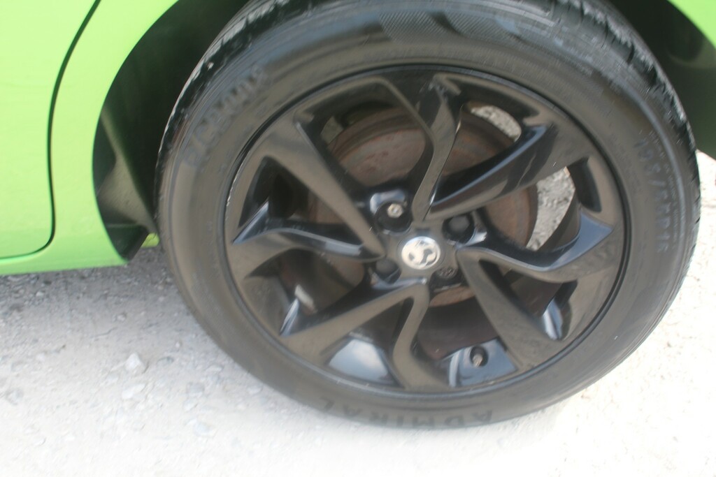 Vauxhall Corsa 1.4 I Ecoflex Sri Green #6