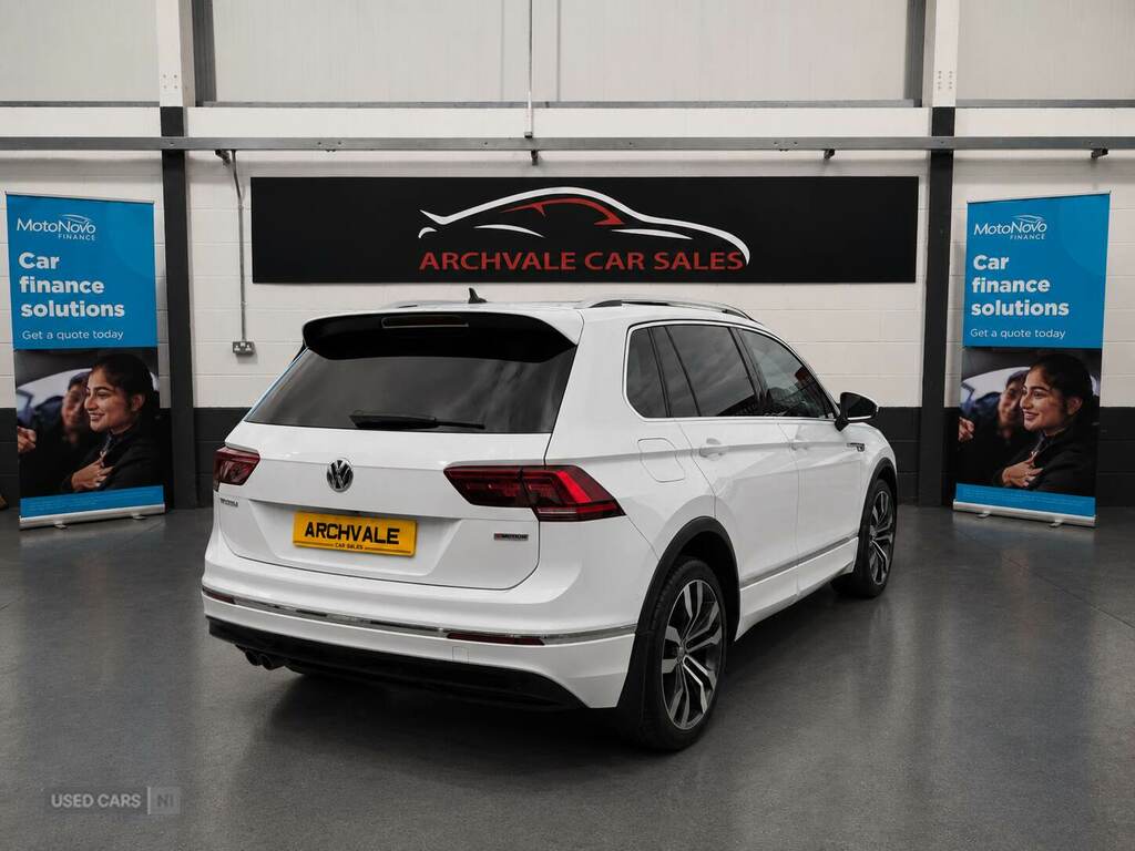 Volkswagen Tiguan 2.0 Tdi 190 4Motion R-line Dsg White #2