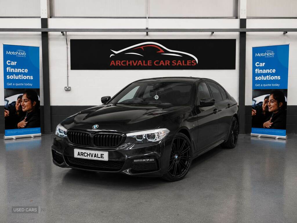 BMW 5 Series 520D M Sport BJ69TVW Black #4