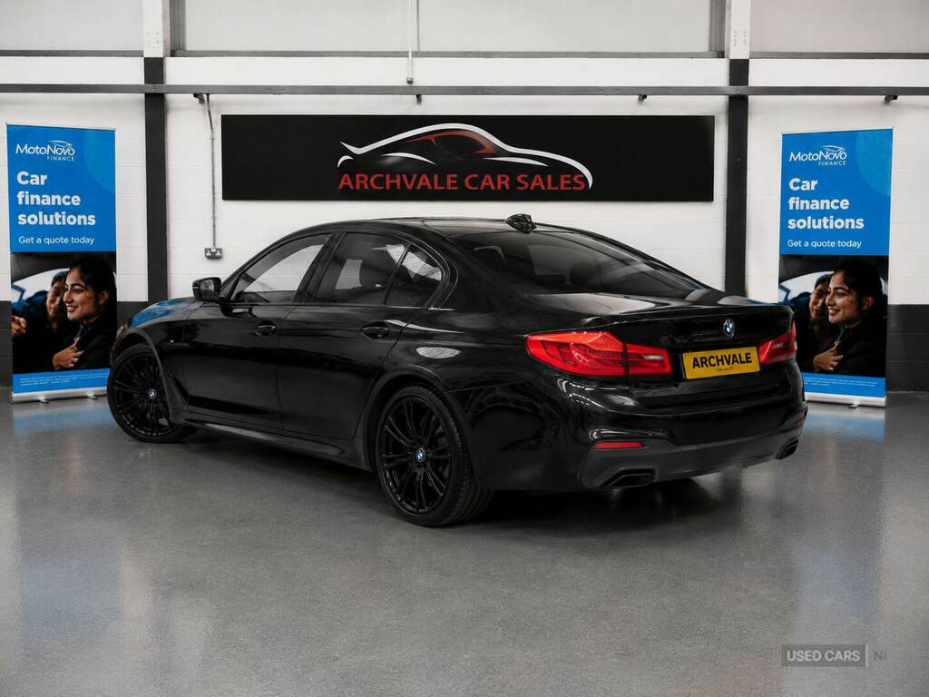 BMW 5 Series 520D M Sport BJ69TVW Black #6