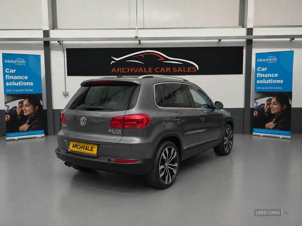 Volkswagen Tiguan 2.0 Tdi Bluemotion Tech Match 150 4Motion Grey #3