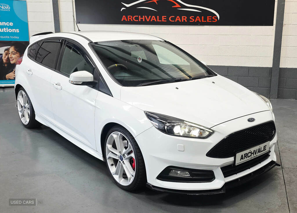 Ford Focus 2.0 Tdci 185 St-3 KT66FLX White #2