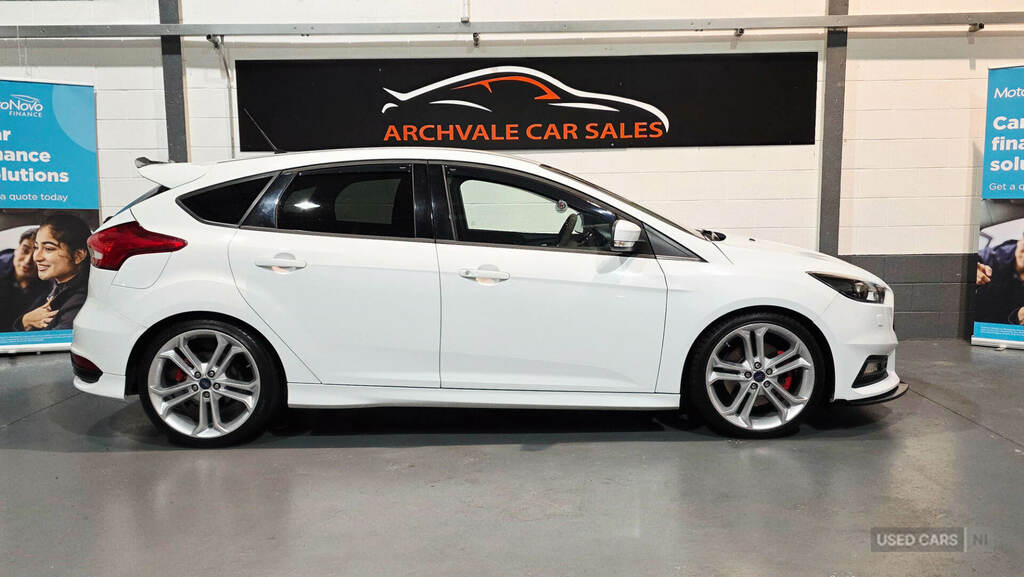 Ford Focus 2.0 Tdci 185 St-3 KT66FLX White #4