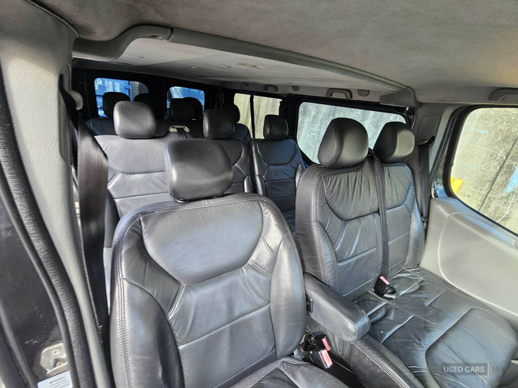 Renault Trafic 2.0 Dci Sl27 Eco Sport Panel Van Silver #10