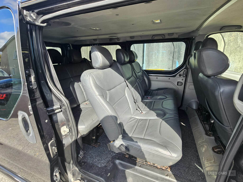 Renault Trafic 2.0 Dci Sl27 Eco Sport Panel Van Silver #8