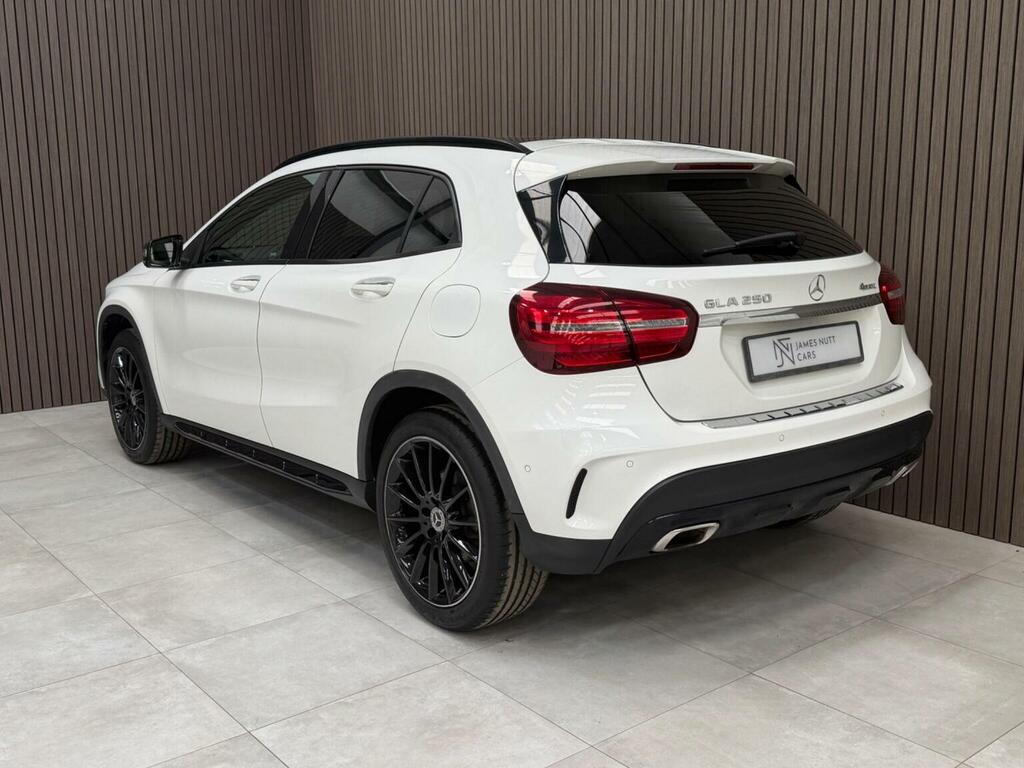 Mercedes-Benz GLA Class Suv 2.0 Gla250 Amg Line Premium Plus 7G-dct 4Mat White #5