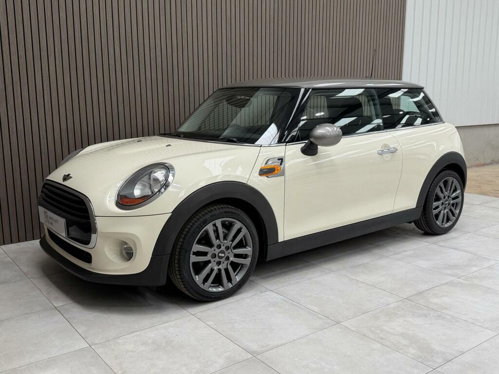 Mini Hatch Hatchback 1.5 Cooper Seven Euro 6 Ss 2017 NJ17XVS White #4