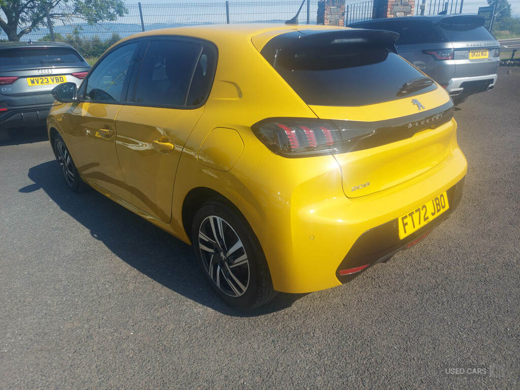 Peugeot 208 1.2 Puretech 100 Allure Premium FT72JBO Yellow #4