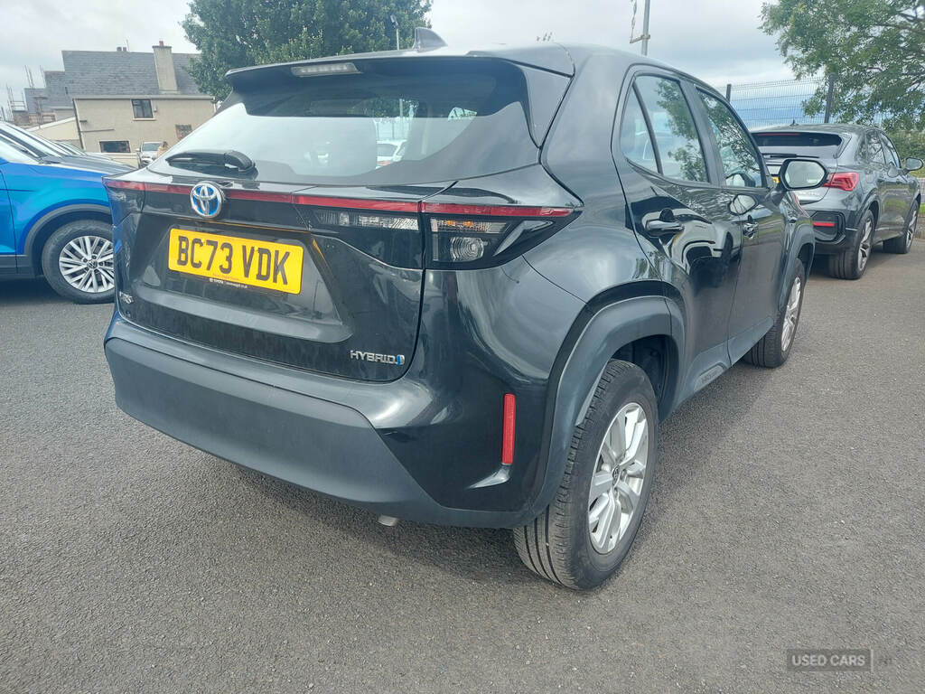 Toyota Yaris Cross 1.5 Hybrid Icon Cvt BC73VDK Black #3
