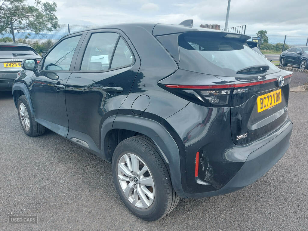 Toyota Yaris Cross 1.5 Hybrid Icon Cvt BC73VDK Black #4