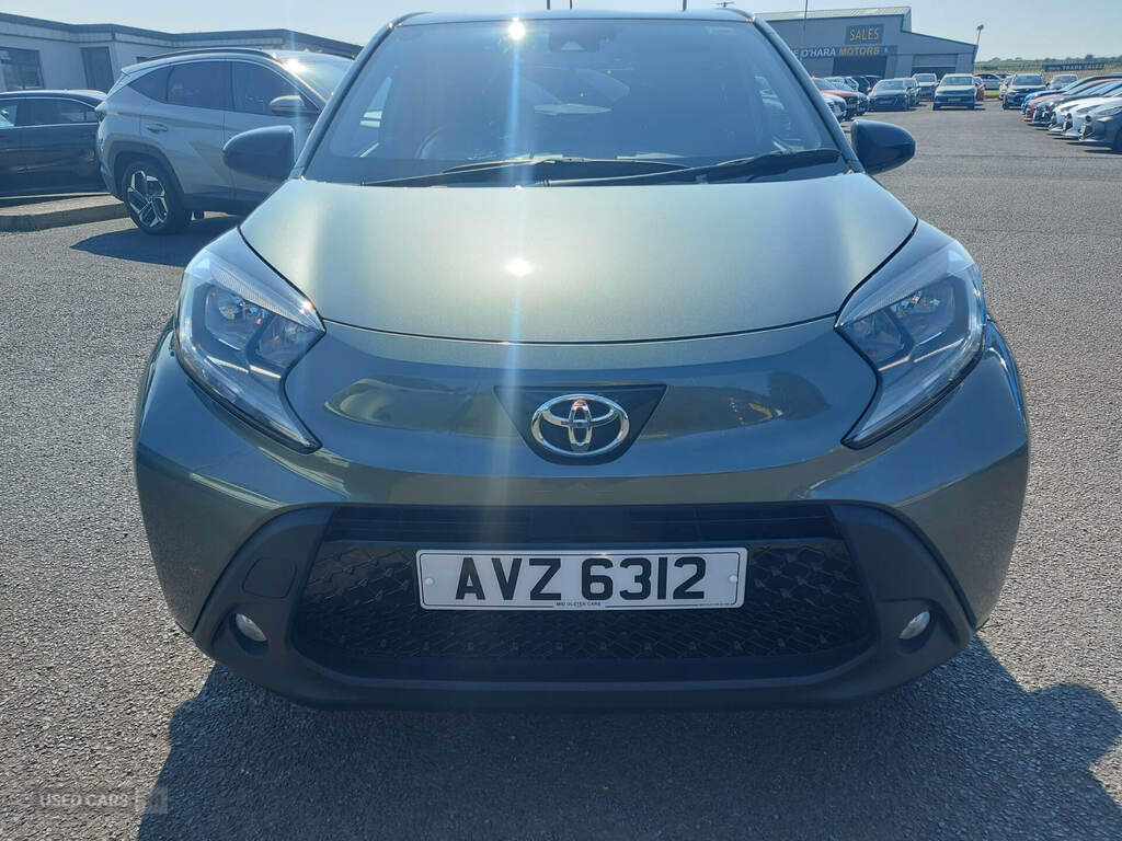 Toyota Aygo X 1.0 Vvt-i Edge AVZ6312 Green #6