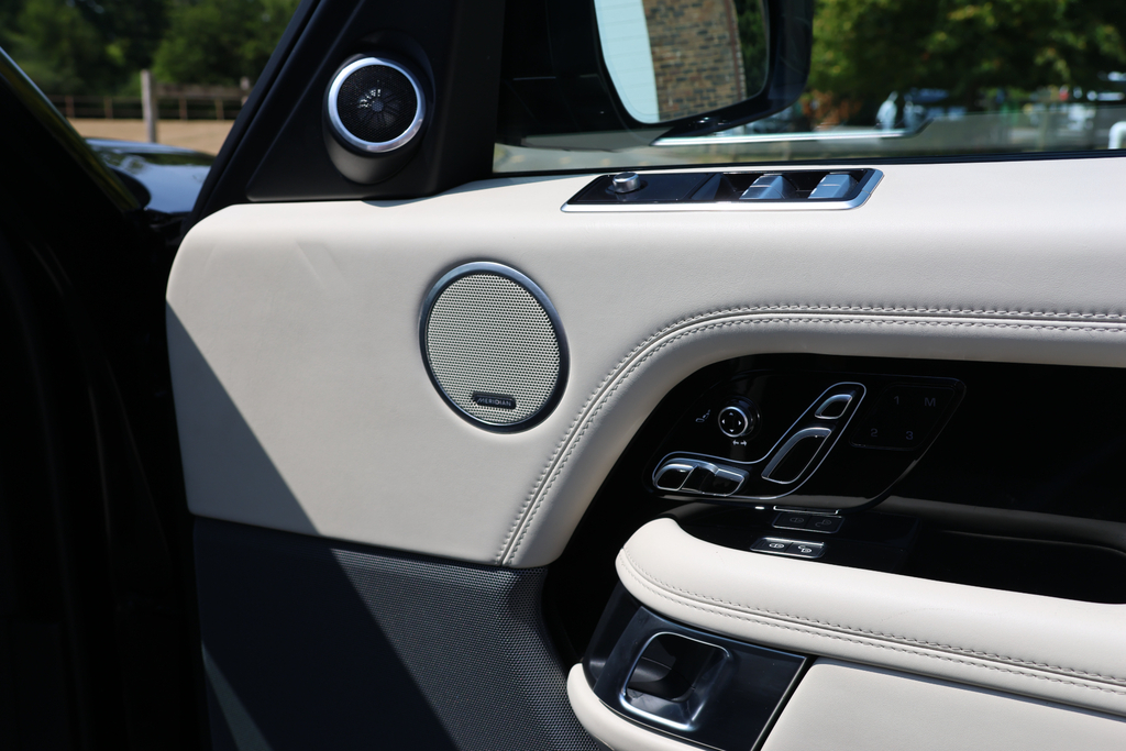 Land Rover Range Rover 2.0 Td4 Se Tech White #16