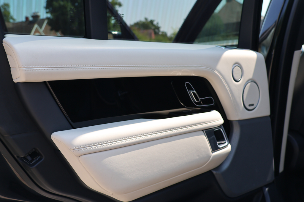 Land Rover Range Rover 2.0 Td4 Se Tech White #35