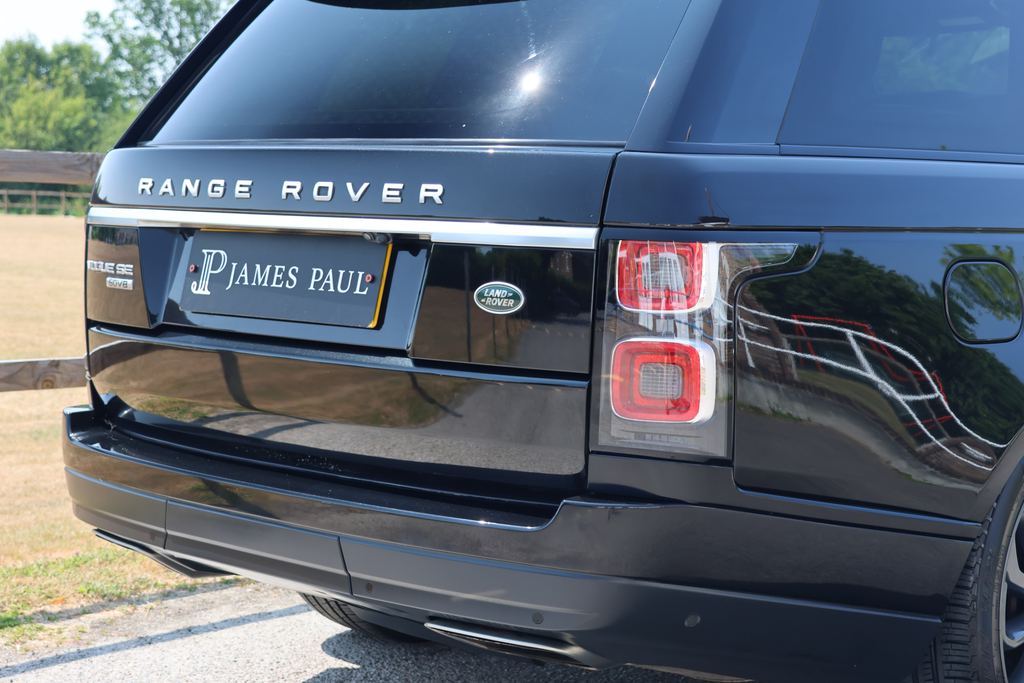 Land Rover Range Rover 2.0 Td4 Se Tech White #14