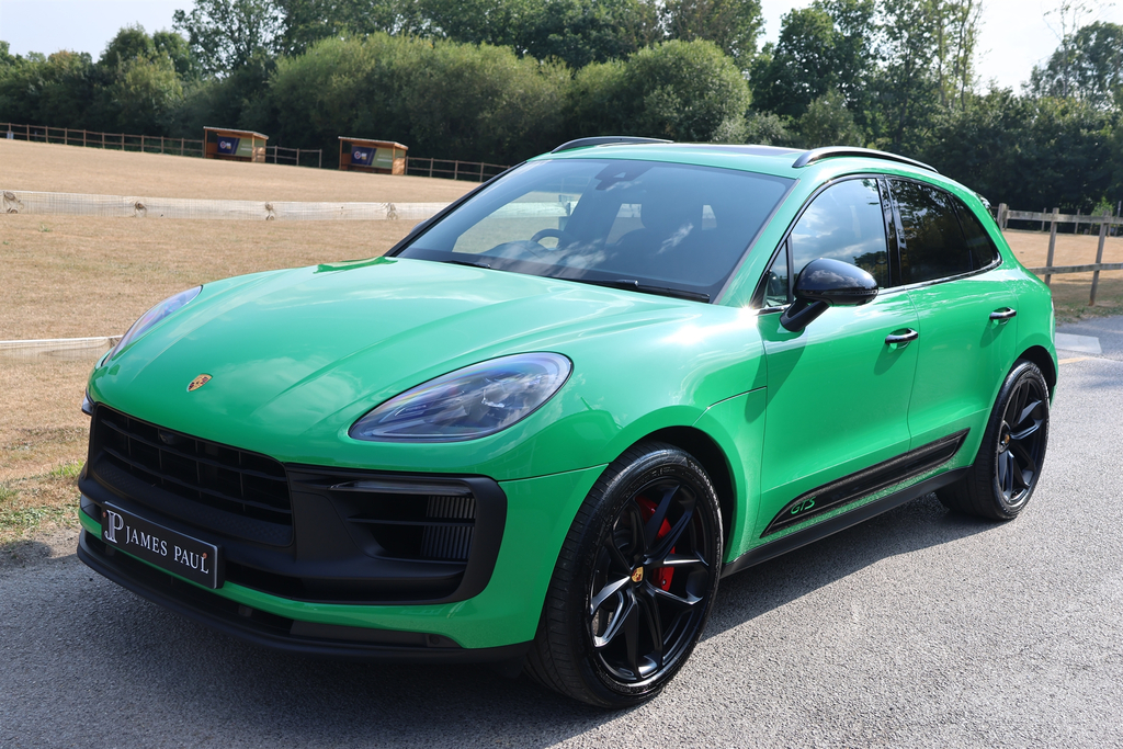 Porsche Macan Petrol  #19