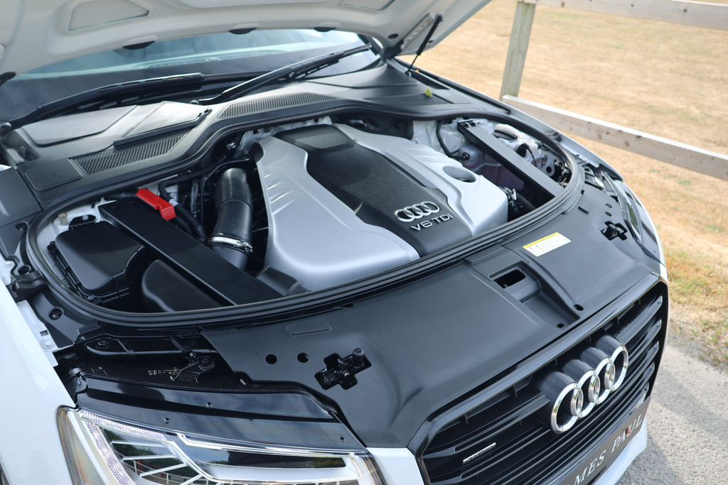 Audi A8 4.1L Tdi Quattro Black Edition 380 Bhp Black #23