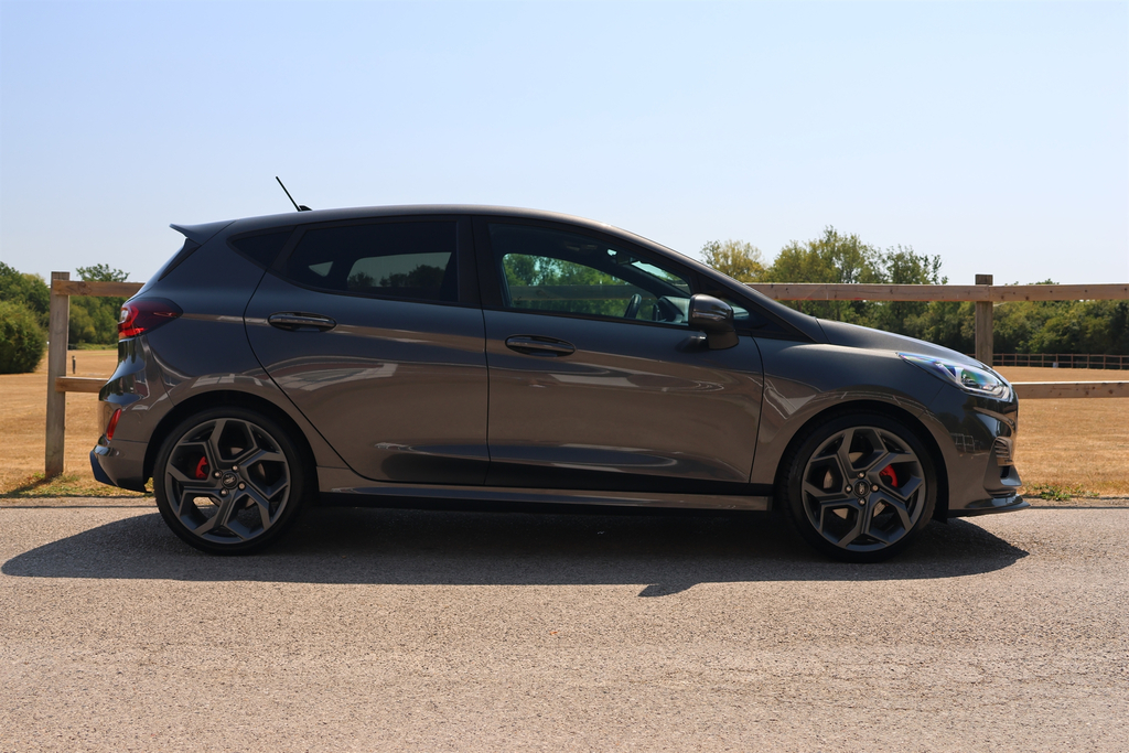 Ford Fiesta 1.5T Ecoboost St-3 Hatchback Eur Grey #2