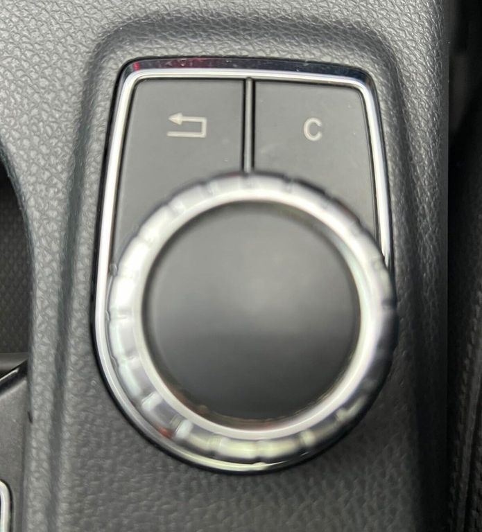 Mercedes-Benz GLA Class 2.1L Se Silver #24